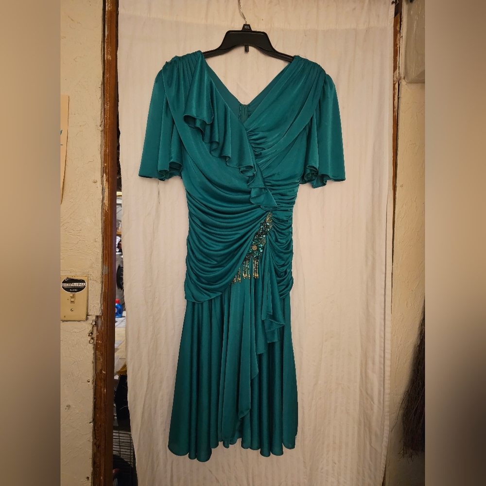 Vintage Elegant Teal Dress with Ruffle Detail